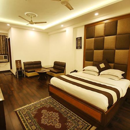 Hotel Parkway Deluxe Új-Delhi Kültér fotó