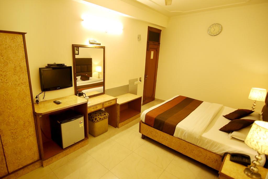 Hotel Parkway Deluxe Új-Delhi Kültér fotó