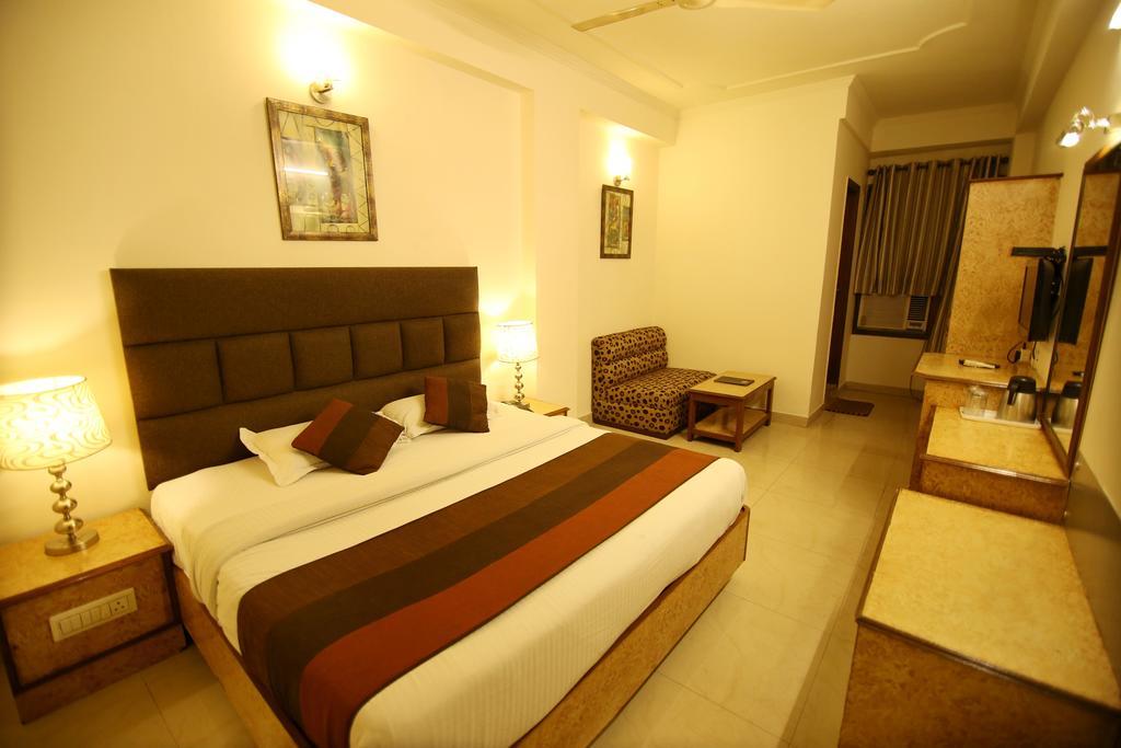 Hotel Parkway Deluxe Új-Delhi Kültér fotó